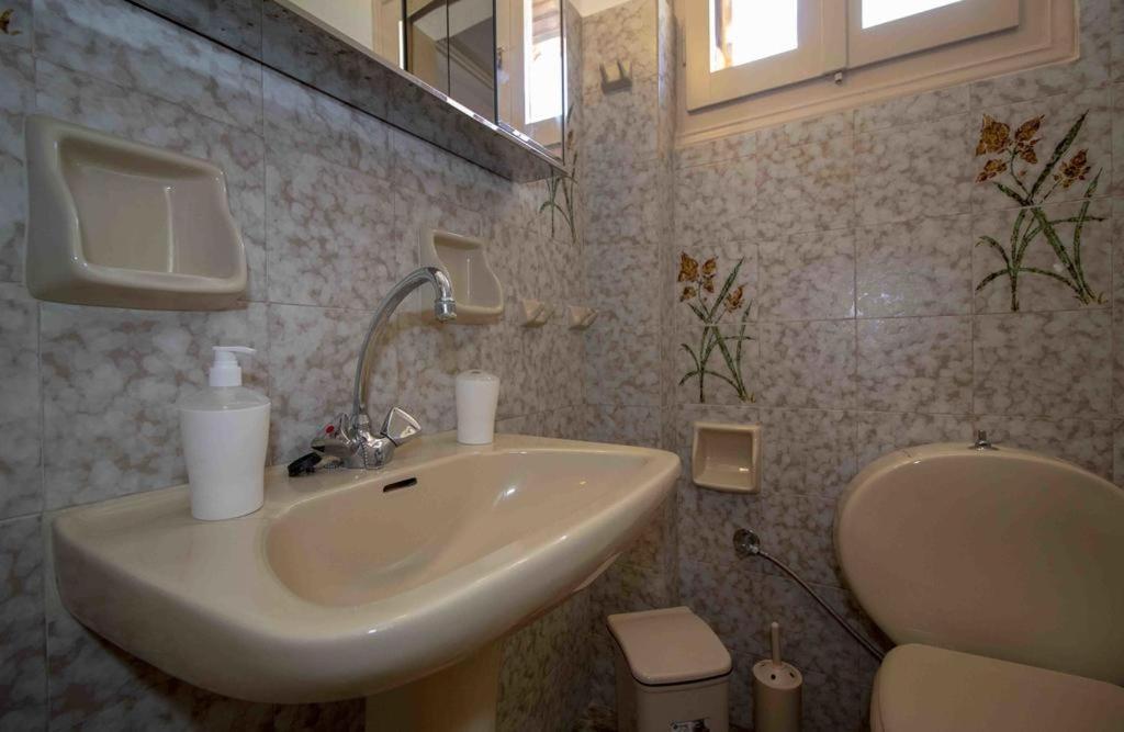 Manousi 2 - First Floor Villa Mystras Exterior photo